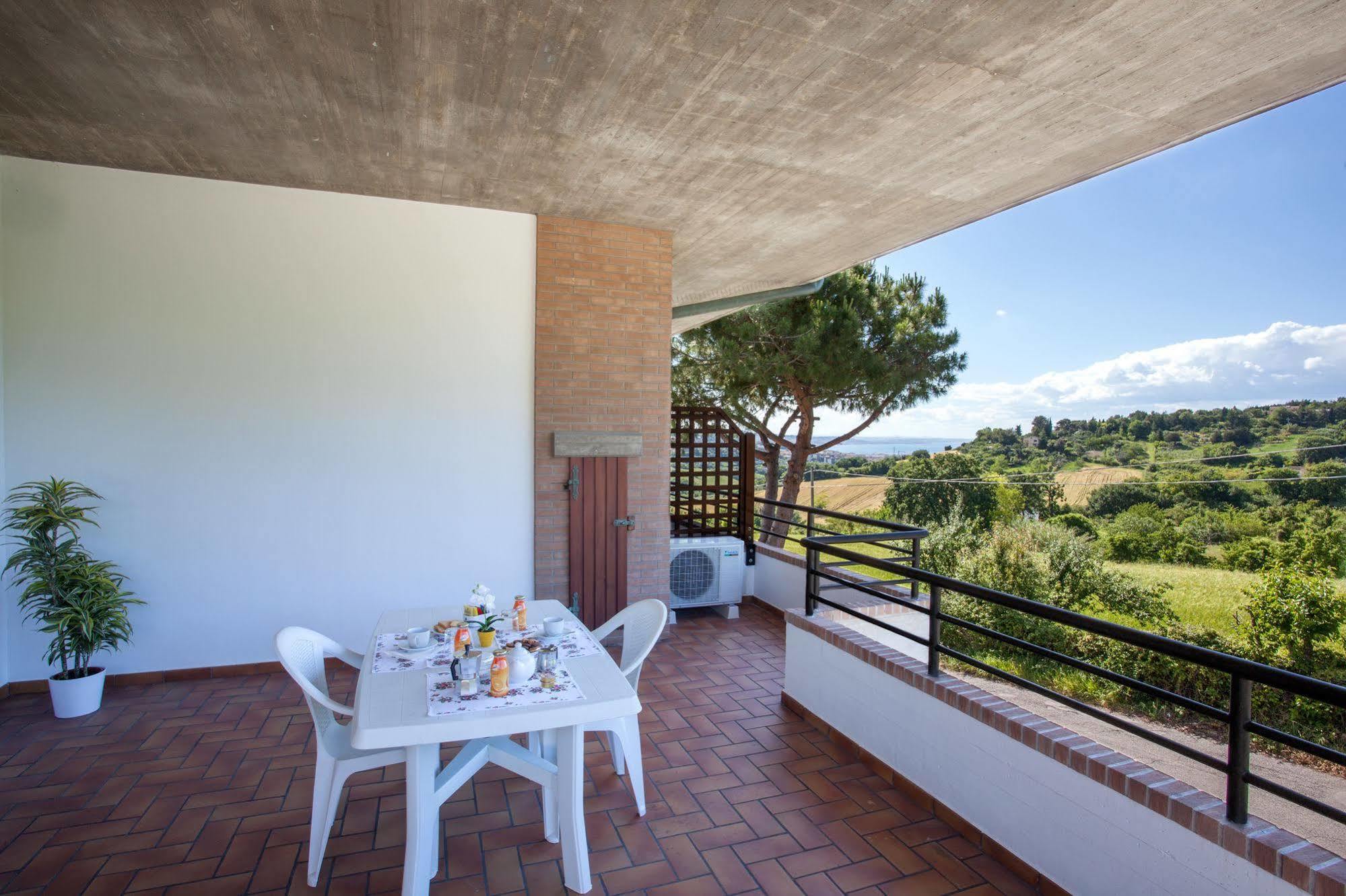 Fiori Del Conero Agroturismo